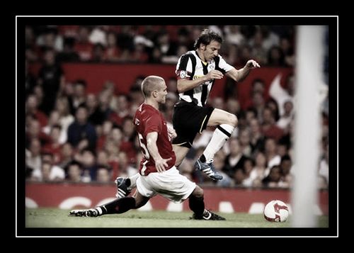 1446682981-soccer-friendly-manchester-un