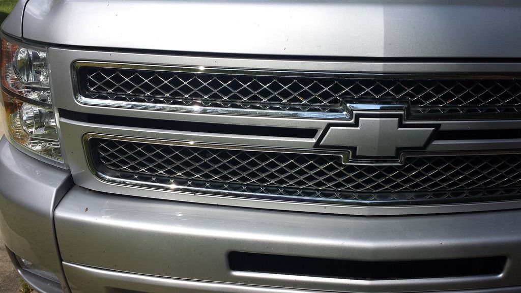 • Front grill chrome accent...This wasnt an option