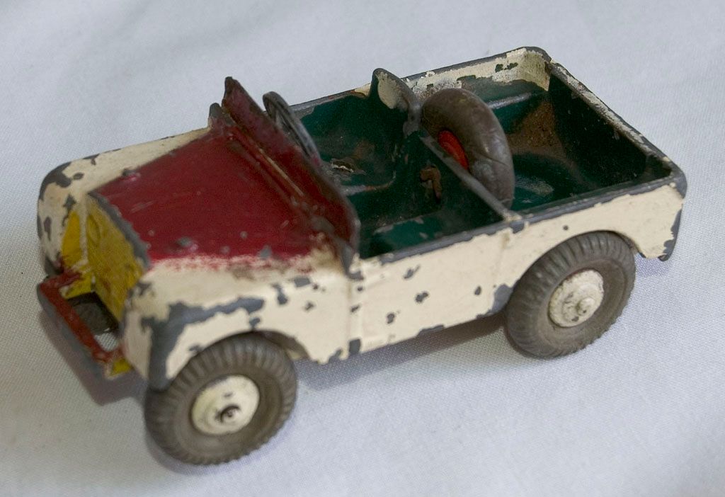 dinky toys rover 75